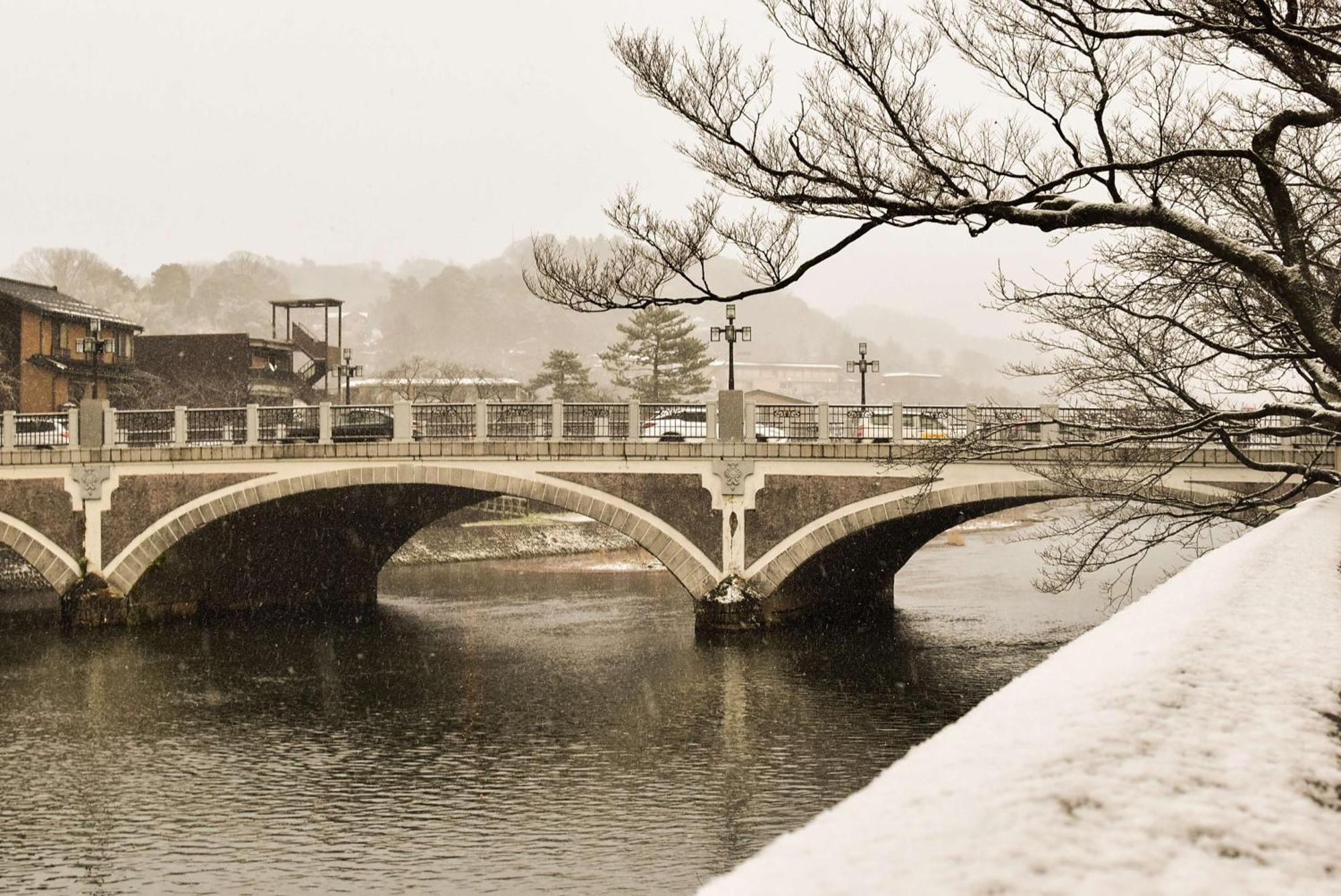 金泽凯悦尚萃酒店 外观 照片 The bridge in 1960
