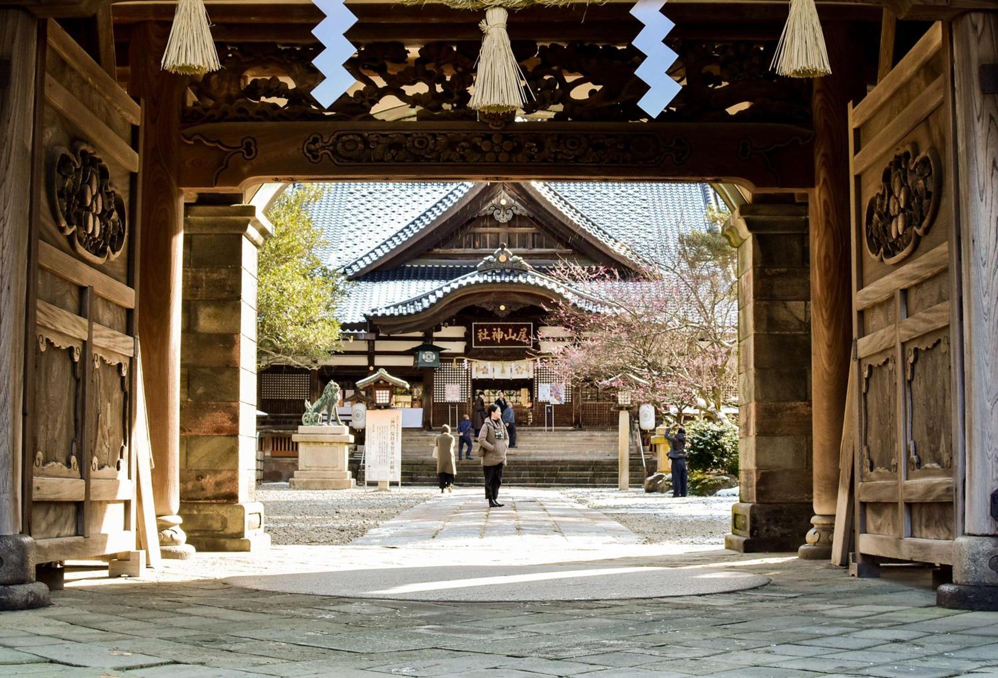 金泽凯悦尚萃酒店 外观 照片 The temple's main hall